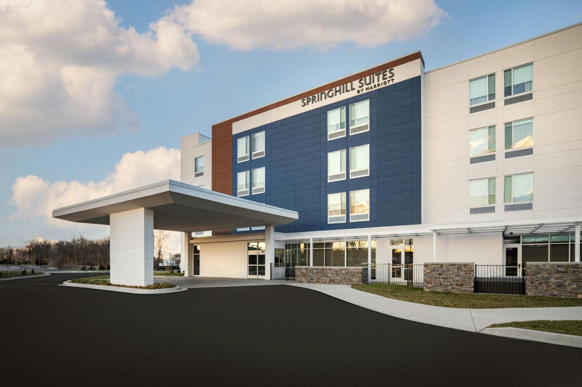 Springhill Suites By Marriott Lexington Frankfort Exteriör bild